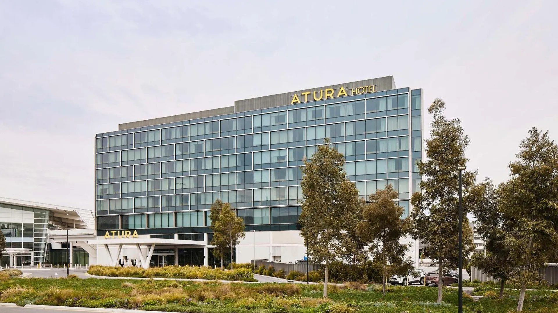 Atura Adelaide Airport Hotel