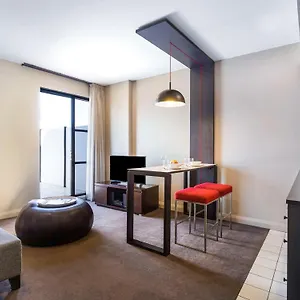 4* Hotel Mantra Hindmarsh Square